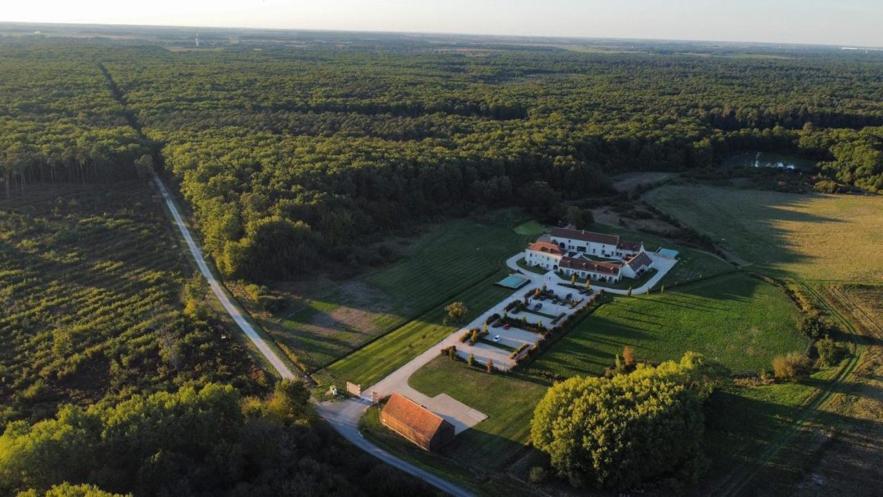 Le Prieure De Boulogne Hotell Tour-en-Sologne Exteriör bild